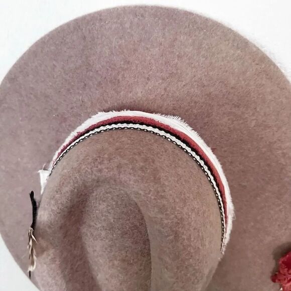 BESPOKE CLOTHING | Artisan Handmade Wool Fedoral Hat Tan Orange Cream Feather - Picture 3 of 5